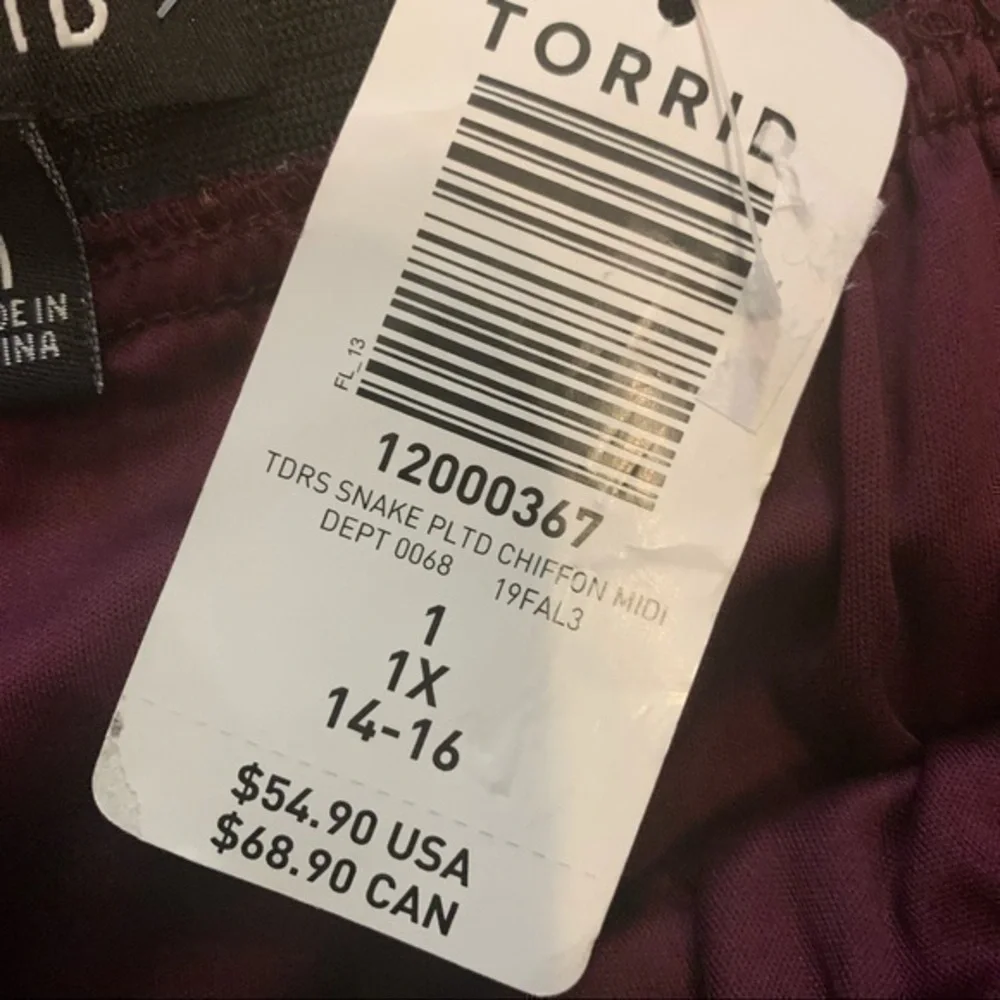 NWT Torrid size 1 snakeskin print midi skirt